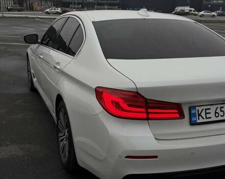 Белый БМВ 5 Серия, объемом двигателя 3 л и пробегом 145 тыс. км за 31000 $, фото 8 на Automoto.ua