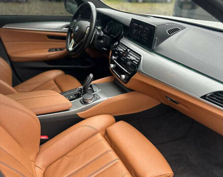 Белый БМВ 5 Серия, объемом двигателя 2 л и пробегом 204 тыс. км за 27400 $, фото 22 на Automoto.ua