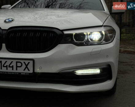 Білий БМВ 5 Серія, об'ємом двигуна 2 л та пробігом 222 тис. км за 23500 $, фото 34 на Automoto.ua