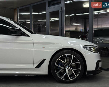 Білий БМВ 5 Серія, об'ємом двигуна 2 л та пробігом 124 тис. км за 33999 $, фото 4 на Automoto.ua