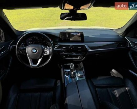 Белый БМВ 5 Серия, объемом двигателя 2 л и пробегом 139 тыс. км за 23900 $, фото 19 на Automoto.ua