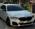 Белый БМВ 5 Серия, объемом двигателя 3 л и пробегом 223 тыс. км за 31000 $, фото 1 на Automoto.ua