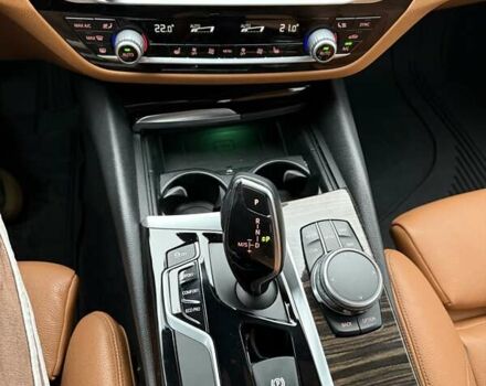 Белый БМВ 5 Серия, объемом двигателя 3 л и пробегом 145 тыс. км за 31000 $, фото 26 на Automoto.ua