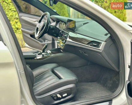 Білий БМВ 5 Серія, об'ємом двигуна 2 л та пробігом 132 тис. км за 24500 $, фото 41 на Automoto.ua