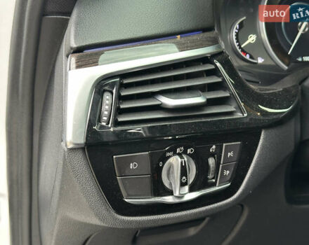 Білий БМВ 5 Серія, об'ємом двигуна 2 л та пробігом 132 тис. км за 24500 $, фото 58 на Automoto.ua