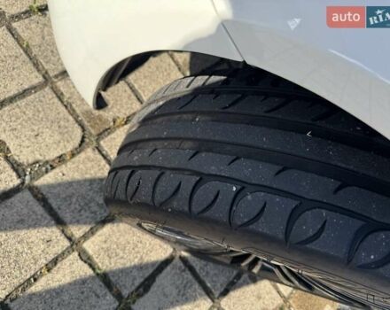 Білий БМВ 5 Серія, об'ємом двигуна 2 л та пробігом 166 тис. км за 31500 $, фото 16 на Automoto.ua