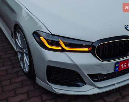 Белый БМВ 5 Серия, объемом двигателя 3 л и пробегом 139 тыс. км за 35000 $, фото 11 на Automoto.ua