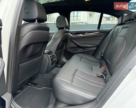 Білий БМВ 5 Серія, об'ємом двигуна 2 л та пробігом 74 тис. км за 26500 $, фото 30 на Automoto.ua