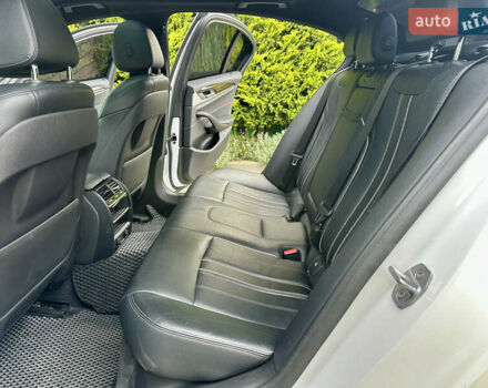 Білий БМВ 5 Серія, об'ємом двигуна 2 л та пробігом 132 тис. км за 24500 $, фото 30 на Automoto.ua