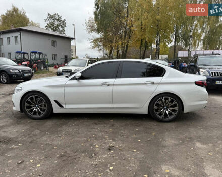 Белый БМВ 5 Серия, объемом двигателя 3 л и пробегом 132 тыс. км за 31500 $, фото 3 на Automoto.ua