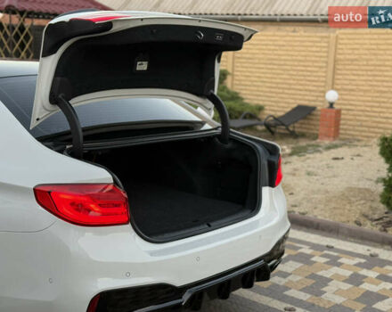 Білий БМВ 5 Серія, об'ємом двигуна 3 л та пробігом 159 тис. км за 33500 $, фото 61 на Automoto.ua