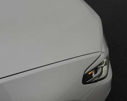 Белый БМВ 5 Серия, объемом двигателя 3 л и пробегом 145 тыс. км за 31000 $, фото 13 на Automoto.ua