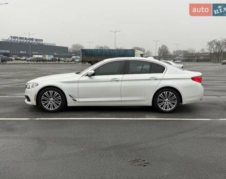 Белый БМВ 5 Серия, объемом двигателя 3 л и пробегом 145 тыс. км за 31000 $, фото 3 на Automoto.ua