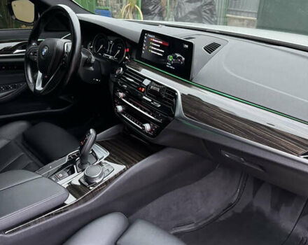 Белый БМВ 5 Серия, объемом двигателя 2 л и пробегом 128 тыс. км за 26000 $, фото 25 на Automoto.ua