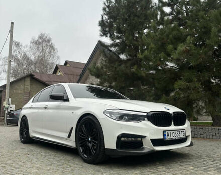 Белый БМВ 5 Серия, объемом двигателя 3 л и пробегом 129 тыс. км за 35300 $, фото 1 на Automoto.ua