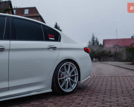 Белый БМВ 5 Серия, объемом двигателя 3 л и пробегом 139 тыс. км за 35000 $, фото 34 на Automoto.ua