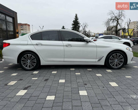 Білий БМВ 5 Серія, об'ємом двигуна 2 л та пробігом 74 тис. км за 26500 $, фото 6 на Automoto.ua