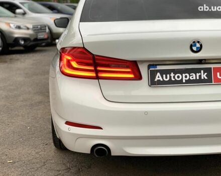 Білий БМВ 5 Серія, об'ємом двигуна 2 л та пробігом 220 тис. км за 23290 $, фото 12 на Automoto.ua