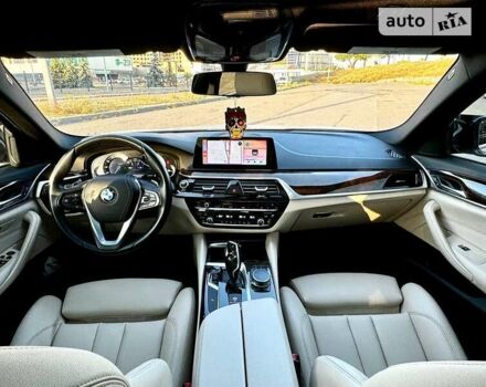 Белый БМВ 5 Серия, объемом двигателя 2 л и пробегом 83 тыс. км за 28800 $, фото 62 на Automoto.ua