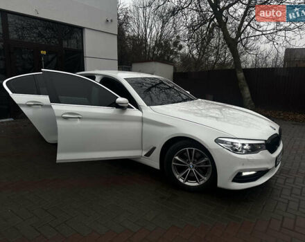 Белый БМВ 5 Серия, объемом двигателя 2 л и пробегом 221 тыс. км за 21500 $, фото 7 на Automoto.ua
