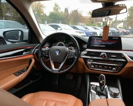 Білий БМВ 5 Серія, об'ємом двигуна 2 л та пробігом 220 тис. км за 23290 $, фото 30 на Automoto.ua