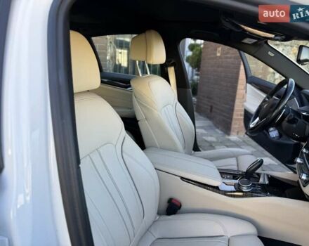 БМВ 5 Серія 2017 у Стрые на Automoto.ua Білий БМВ 5 Серія, об'ємом двигуна 2 л та пробігом 153 тис. км за 24500 $, фото 32 на Automoto.ua