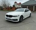 Белый БМВ 5 Серия, объемом двигателя 2.99 л и пробегом 290 тыс. км за 26000 $, фото 1 на Automoto.ua