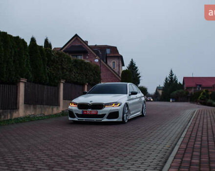 Белый БМВ 5 Серия, объемом двигателя 3 л и пробегом 139 тыс. км за 35000 $, фото 3 на Automoto.ua