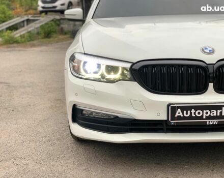 Білий БМВ 5 Серія, об'ємом двигуна 2 л та пробігом 220 тис. км за 23290 $, фото 10 на Automoto.ua