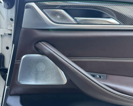 Белый БМВ 5 Серия, объемом двигателя 3 л и пробегом 180 тыс. км за 35400 $, фото 53 на Automoto.ua