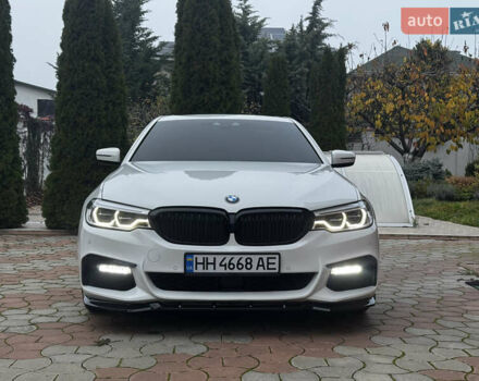Білий БМВ 5 Серія, об'ємом двигуна 2 л та пробігом 123 тис. км за 31900 $, фото 2 на Automoto.ua