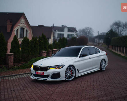 Белый БМВ 5 Серия, объемом двигателя 3 л и пробегом 139 тыс. км за 35000 $, фото 1 на Automoto.ua