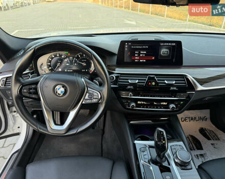 Белый БМВ 5 Серия, объемом двигателя 2 л и пробегом 209 тыс. км за 21900 $, фото 32 на Automoto.ua