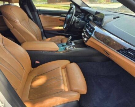 Білий БМВ 5 Серія, об'ємом двигуна 2 л та пробігом 70 тис. км за 13550 $, фото 7 на Automoto.ua