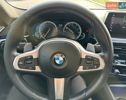 Белый БМВ 5 Серия, объемом двигателя 3 л и пробегом 131 тыс. км за 33000 $, фото 23 на Automoto.ua