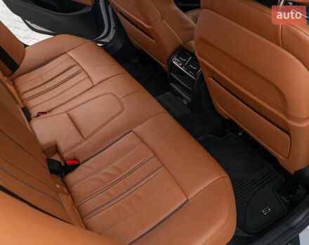 Белый БМВ 5 Серия, объемом двигателя 2 л и пробегом 178 тыс. км за 28400 $, фото 37 на Automoto.ua