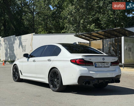 БМВ 5 Серия 2017 в Киеве на Automoto.ua Белый БМВ 5 Серия, объемом двигателя 3 л и пробегом 163 тыс. км за 33777 $, фото 1 на Automoto.ua
