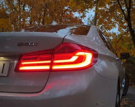 Белый БМВ 5 Серия, объемом двигателя 3 л и пробегом 211 тыс. км за 26900 $, фото 1 на Automoto.ua