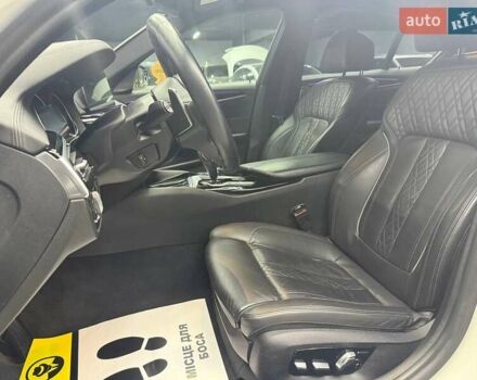 Белый БМВ 5 Серия, объемом двигателя 2.99 л и пробегом 245 тыс. км за 33000 $, фото 8 на Automoto.ua