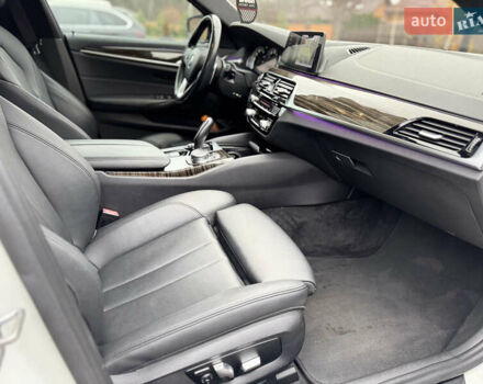 Белый БМВ 5 Серия, объемом двигателя 2 л и пробегом 93 тыс. км за 24000 $, фото 25 на Automoto.ua