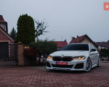 Белый БМВ 5 Серия, объемом двигателя 3 л и пробегом 139 тыс. км за 35000 $, фото 32 на Automoto.ua