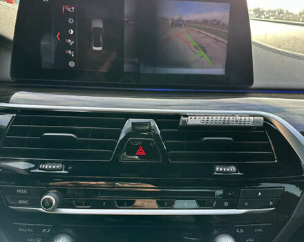 Белый БМВ 5 Серия, объемом двигателя 3 л и пробегом 131 тыс. км за 33000 $, фото 22 на Automoto.ua