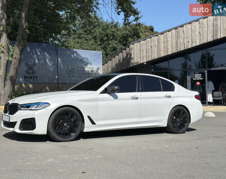 БМВ 5 Серия 2017 в Киеве на Automoto.ua Белый БМВ 5 Серия, объемом двигателя 3 л и пробегом 163 тыс. км за 33777 $, фото 2 на Automoto.ua