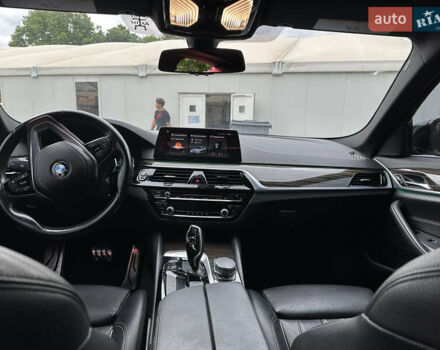 Белый БМВ 5 Серия, объемом двигателя 2 л и пробегом 175 тыс. км за 27000 $, фото 9 на Automoto.ua