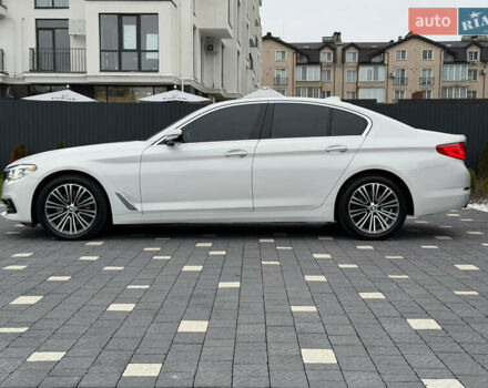 Білий БМВ 5 Серія, об'ємом двигуна 2 л та пробігом 74 тис. км за 26500 $, фото 3 на Automoto.ua