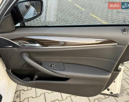 Белый БМВ 5 Серия, объемом двигателя 2 л и пробегом 209 тыс. км за 21900 $, фото 36 на Automoto.ua