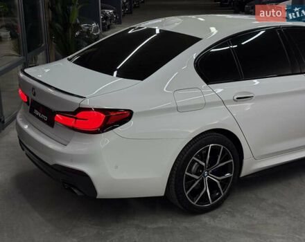 Білий БМВ 5 Серія, об'ємом двигуна 2 л та пробігом 124 тис. км за 33999 $, фото 16 на Automoto.ua