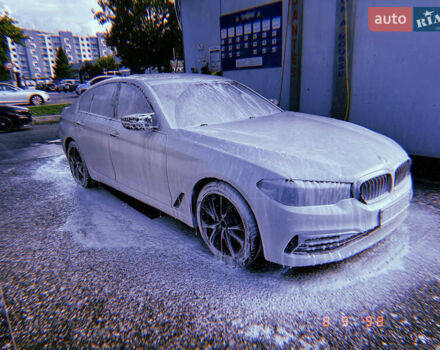 Белый БМВ 5 Серия, объемом двигателя 2 л и пробегом 175 тыс. км за 27000 $, фото 5 на Automoto.ua