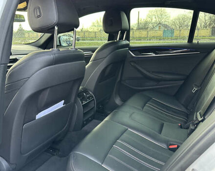 Белый БМВ 5 Серия, объемом двигателя 3 л и пробегом 131 тыс. км за 33000 $, фото 17 на Automoto.ua