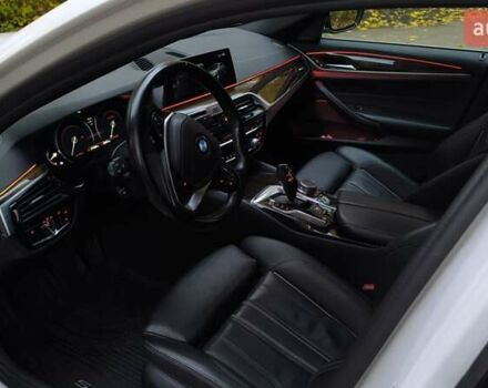 Белый БМВ 5 Серия, объемом двигателя 3 л и пробегом 211 тыс. км за 26900 $, фото 14 на Automoto.ua